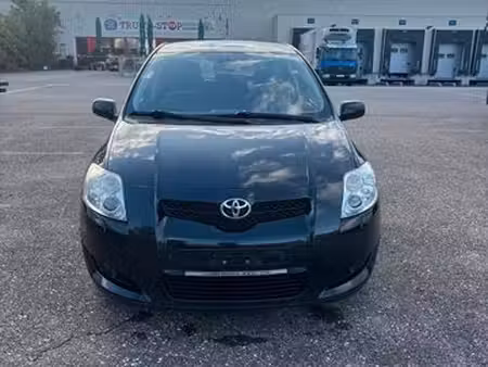Toyota Auris 2.0 126