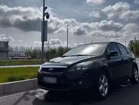 Ford Focus 1.8 125