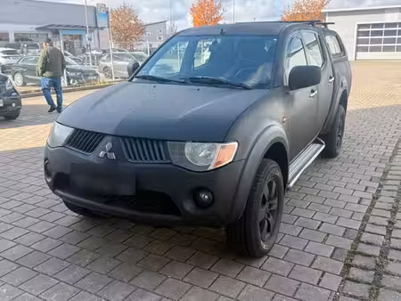 Mitsubishi L200 2.5 136