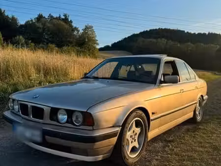 BMW Série 5 525TDS 2.5 143
