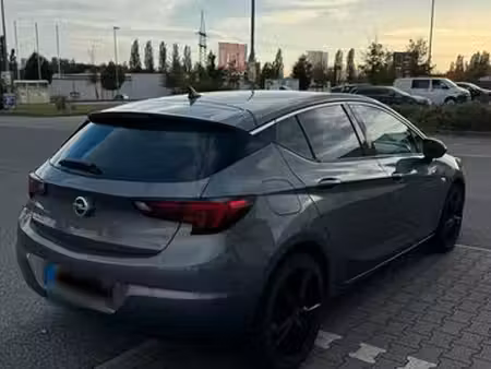 Opel Astra 1.6 100 Dynamic