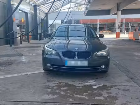BMW Série 5 530d 3.0 235