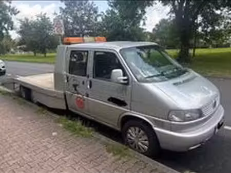 Volkswagen Transporter T4 2.5 TDI