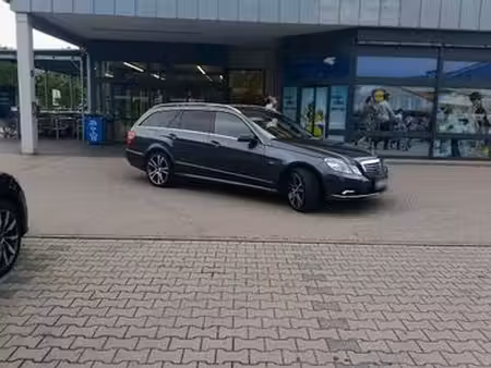 Mercedes-Benz Classe E E 250 2.1 150