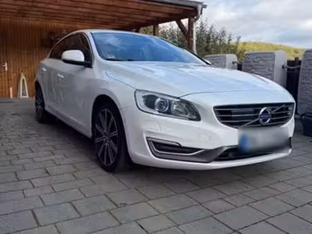 Volvo S60 D4 2.0 181