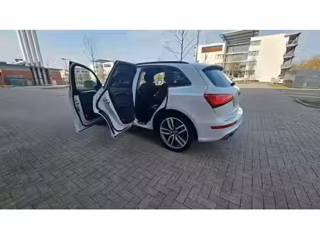 Audi Q5 SQ5 V6 3.0 BiTDI 313 quattro
