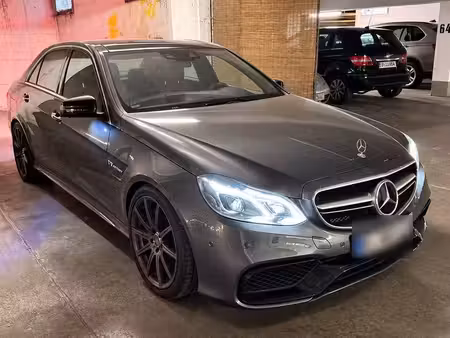 Mercedes-Benz Classe E E 63 AMG V8 5.5 585 4Matic