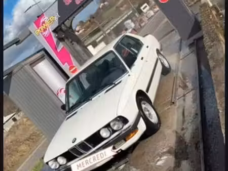 BMW Série 5 525e