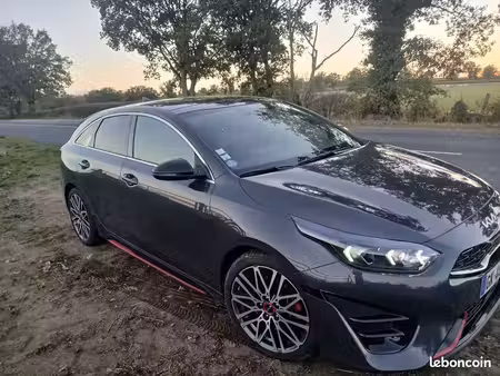 Kia Ceed 1.6 T GDi 204
