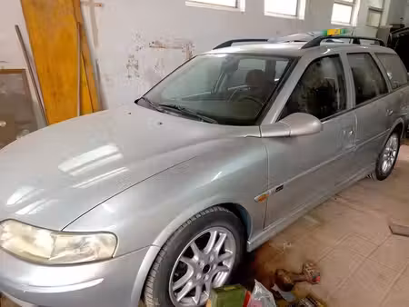 Opel Vectra 2.5 170