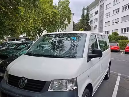 Volkswagen Transporter T5 1.9 TDI 85
