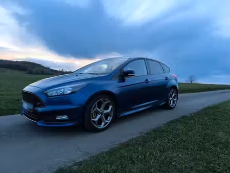 Ford Focus ST 2.0 EcoBoost 250
