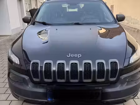 Jeep Cherokee V6 3.2 272 4x4