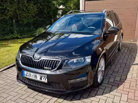 Škoda Octavia RS 2.0 TSI 220