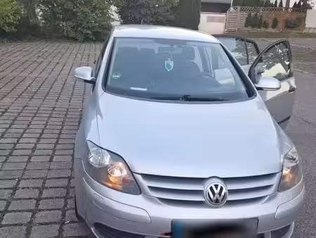 Volkswagen Golf 1.6 FSI