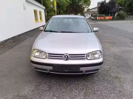 Volkswagen Golf 1.6