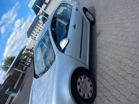 Volkswagen Golf 1.4 FSI 90