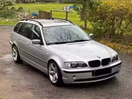 BMW Série 3 320i 2.2 170