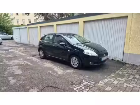 Fiat Grande Punto 1.4 77