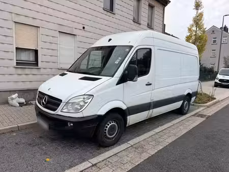 Mercedes-Benz Sprinter 311 2.1 109
