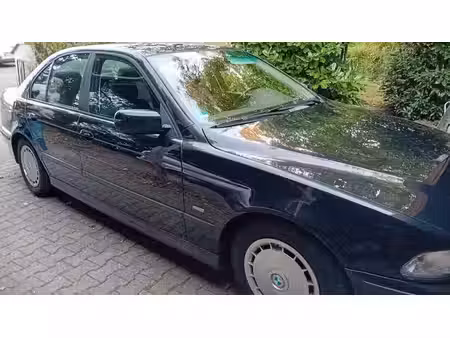 BMW Série 5 528i 2.8 193