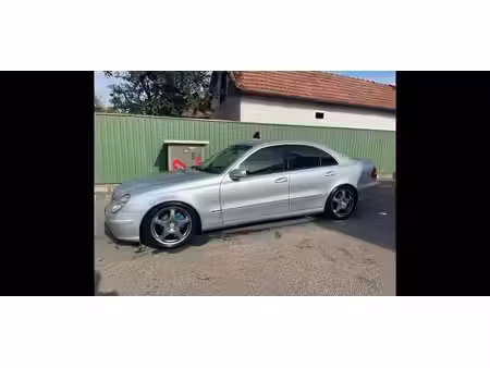 Mercedes-Benz Classe E E 220 2.1 CDI 150