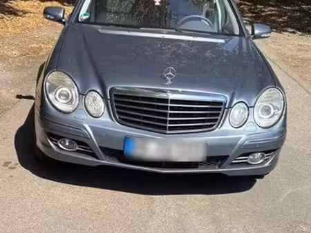 Mercedes-Benz Classe E E 200