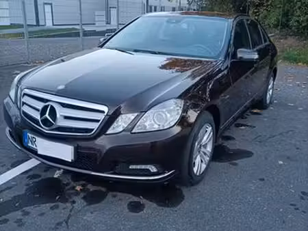 Mercedes-Benz Classe E E 200