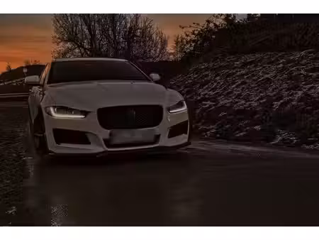 Jaguar XE D180 2.0 180 R Sport