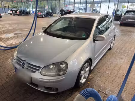 Volkswagen Golf 2.0 FSI 150