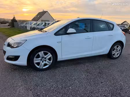 Opel Astra CDTI 110