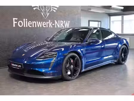 Porsche Taycan 