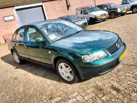 Volkswagen Passat VR5 2.3 150 Confortline