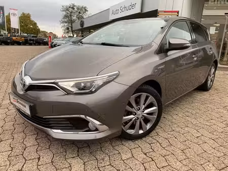 Toyota Auris 1.8 98
