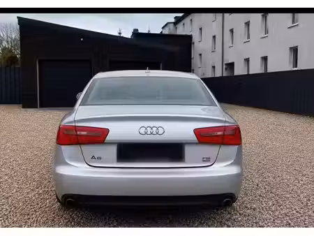 Audi A6 quattro