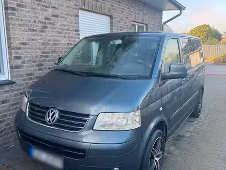 Volkswagen Transporter T5 2.5 TDI 174