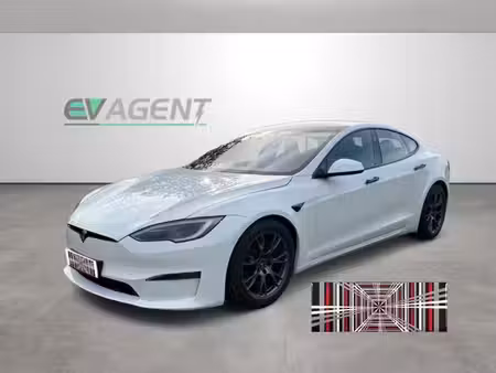 Tesla Model S Plaid 1020 4x4