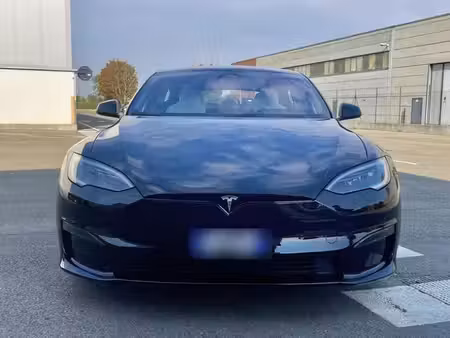 Tesla Model S 4x4