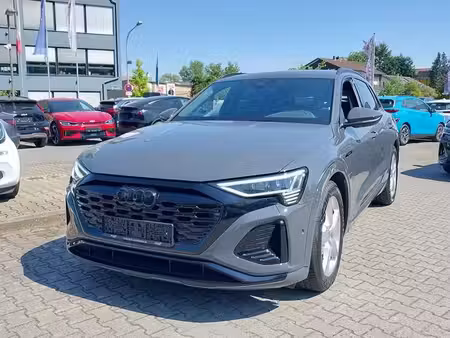Audi Q8 55 408 S line quattro