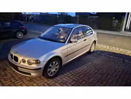 BMW Série 3 316i 1.9 118