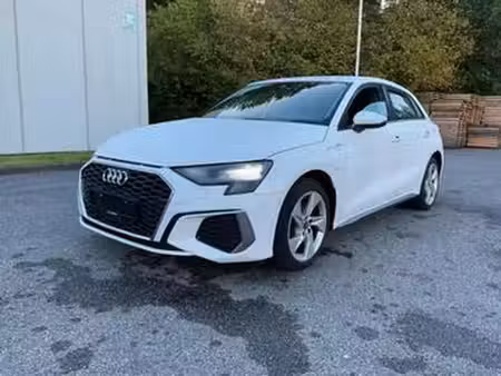 Audi A3 40 TFSI E S line