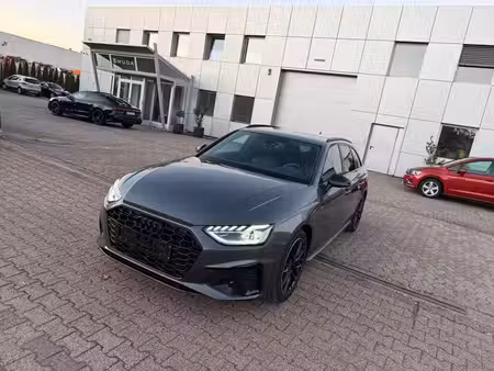 Audi A4 35 TFSI 2.0 TDI 150 S line