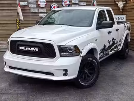 Dodge RAM 1500 V8 5.7