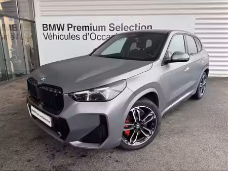 BMW iX1 