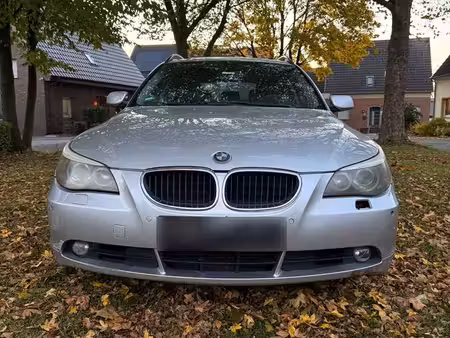BMW Série 5 530d 3.0 218