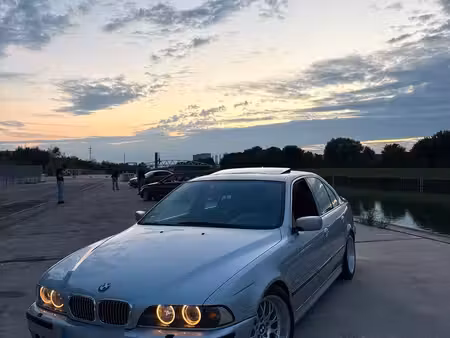 BMW Série 5 520i 2.2 170