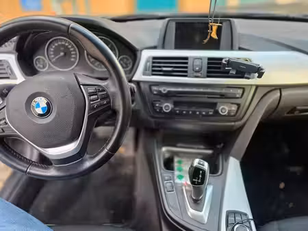 BMW Série 3 318d 2.0 143