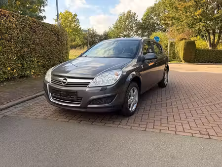 Opel Astra 1.4 90