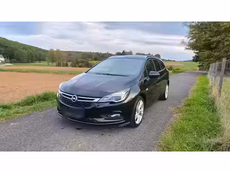 Opel Astra 1.4 125