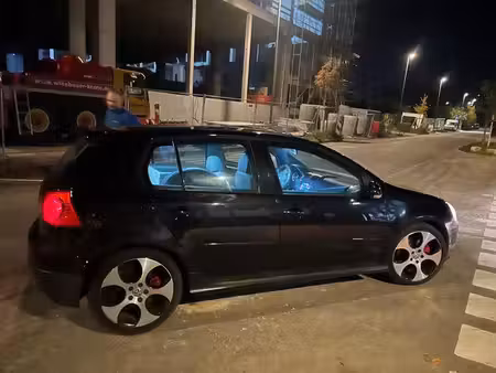 Volkswagen Golf GTI 2.0 200